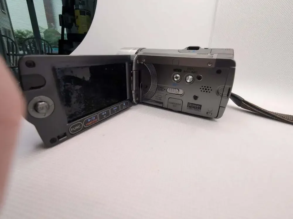 Canon VIXIA HF100 HD Flash Memory Camcorder
